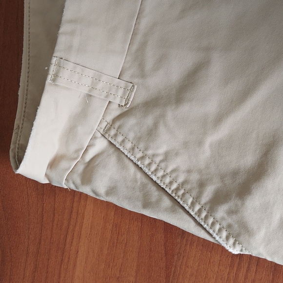 Gap favorite chino cropped, tan, size 8 - Picture 6 of 6